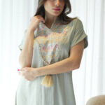 ⁦جلابيه بترتر ملون من حلق و خلف كامل⁩ - الصورة ⁦3⁩