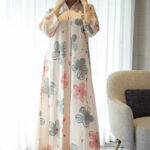 ⁦جلابيه وردي بلياقه مشجره وروده (7)⁩ - الصورة ⁦4⁩