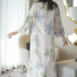 ⁦جلابيه سماوي بلياقه مشجره وروده (7)⁩ - الصورة ⁦6⁩