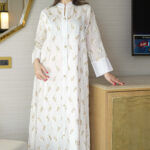 ⁦جلابية ابيض بدقات ورود ذهبي وابيض⁩ - الصورة ⁦4⁩