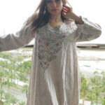 ⁦جلابيه بيج بفصوص ورورد من صدر⁩ - الصورة ⁦14⁩