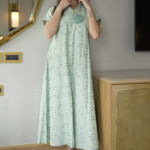 ⁦جلابية تيفاني بدقات مثلث اخضر و رصاصي⁩ - الصورة ⁦8⁩