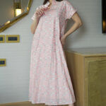 جلابية وردي بدقات مثلث وردي و رصاصي