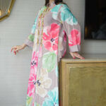 ⁦جلابيه بني خليجيه بلياقه و شك ذهبي من امام⁩ - الصورة ⁦7⁩