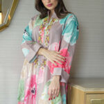 ⁦جلابيه بني خليجيه بلياقه و شك ذهبي من امام⁩ - الصورة ⁦9⁩