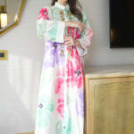 ⁦جلابيه تيفاني خليجيه بلياقه و شك ذهبي من امام⁩ - الصورة ⁦7⁩