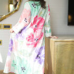 ⁦جلابيه تيفاني خليجيه بلياقه و شك ذهبي من امام⁩ - الصورة ⁦8⁩