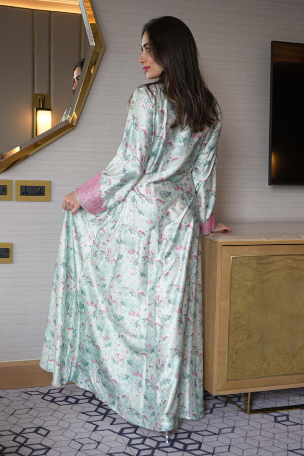 ⁦مخاوير تيفاني بورود و بربط من اجناب محدده بفصوص وردي من امام⁩ - الصورة ⁦7⁩