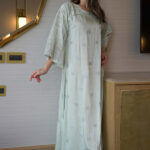 ⁦جلابية تيفاني مطرزه بترتر كامل⁩ - الصورة ⁦5⁩