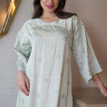 ⁦جلابية تيفاني مطرزه بترتر كامل⁩ - الصورة ⁦6⁩