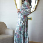 ⁦مخاوير تيفاني بربط من اجناب و مطرز بفصوص و خرز من امام⁩ - الصورة ⁦3⁩