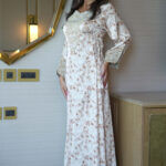 مخاوير ابيض بورود بني بربط من اجناب و مطرزه بفصوص