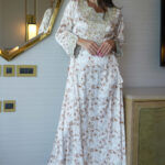 ⁦مخاوير ابيض بورود بني بربط من اجناب و مطرزه بفصوص⁩ - الصورة ⁦6⁩