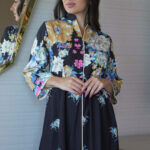 ⁦جلابية اسود بلياقه مشجره كامل بورود مرسومه (7)⁩ - الصورة ⁦8⁩