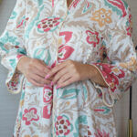 ⁦جلابيه احمر بلياقه مشجره بورق شجره (6)⁩ - الصورة ⁦2⁩