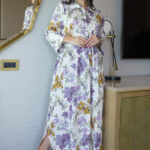 جلابيه موف بلياقه مرسوم على شكل ورود (7)