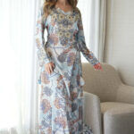 ⁦مخاوير سماوي بربط من اجناب و مطرز بفصوص و خرز من امام⁩ - الصورة ⁦4⁩