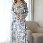 ⁦مخاوير سماوي بربط من اجناب و مطرز بفصوص و خرز من امام⁩ - الصورة ⁦5⁩