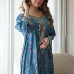 ⁦مخاوير ازرق تطريز اماراتيه محدد من الحلق بفصوص ذهبي (7)⁩ - الصورة ⁦8⁩