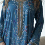 ⁦مخاوير ازرق تطريز اماراتيه محدد من الحلق بفصوص ذهبي (7)⁩ - الصورة ⁦2⁩