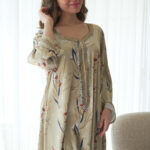 ⁦مخاوير تيفاني تطريز اماراتيه محدد من الحلق بفصوص ذهبي (7)⁩ - الصورة ⁦7⁩