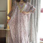 ⁦جلابية اماراتية بشك من جلق بني⁩ - الصورة ⁦11⁩