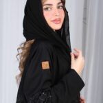 ⁦عباية شك وترتر اسود بموديل فاخر من الوسط⁩ - الصورة ⁦2⁩