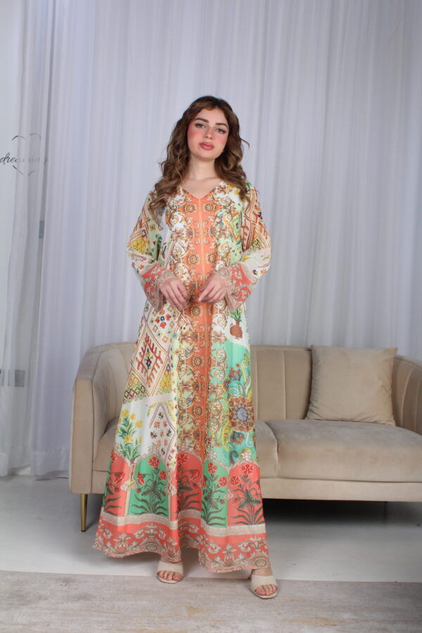 ⁦جلابية خربزي حرير بالوان مشجره و فصوص⁩ - الصورة ⁦13⁩