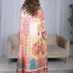 ⁦جلابية احمر حرير بالوان مشجره و فصوص⁩ - الصورة ⁦2⁩