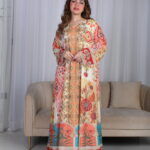 ⁦جلابية احمر حرير بالوان مشجره و فصوص⁩ - الصورة ⁦8⁩