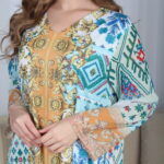 ⁦جلابية سماوي حرير بالوان مشجره و فصوص⁩ - الصورة ⁦11⁩