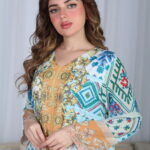 ⁦جلابية سماوي حرير بالوان مشجره و فصوص⁩ - الصورة ⁦4⁩