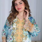 ⁦جلابية سماوي حرير بالوان مشجره و فصوص⁩ - الصورة ⁦2⁩