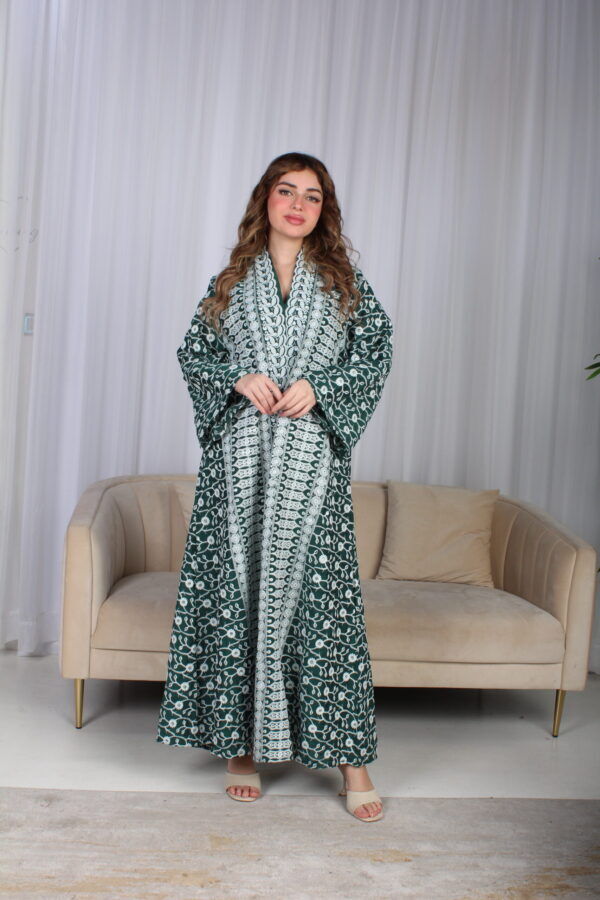 ⁦جلابية خليجية اخضر تصميم ملكي⁩ - الصورة ⁦17⁩