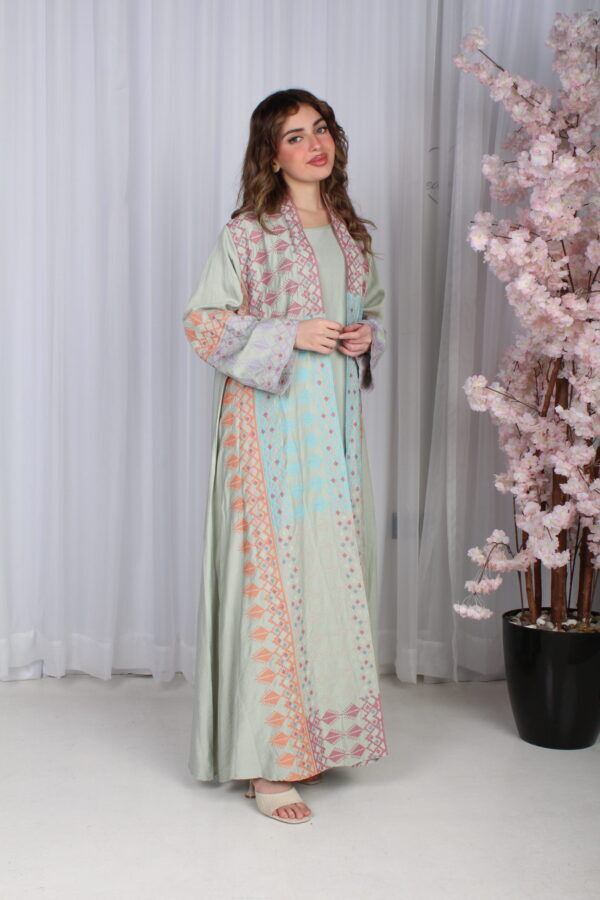 ⁦جلابية تيفاني خليجية قطعتين مشجره بشك و دقات ملونة⁩ - الصورة ⁦7⁩