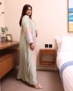 ⁦جلابية تيفاني خليجية قطعتين مشجره بشك و دقات ملونة⁩ - الصورة ⁦5⁩