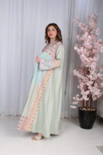 ⁦جلابية تيفاني خليجية قطعتين مشجره بشك و دقات ملونة⁩ - الصورة ⁦14⁩