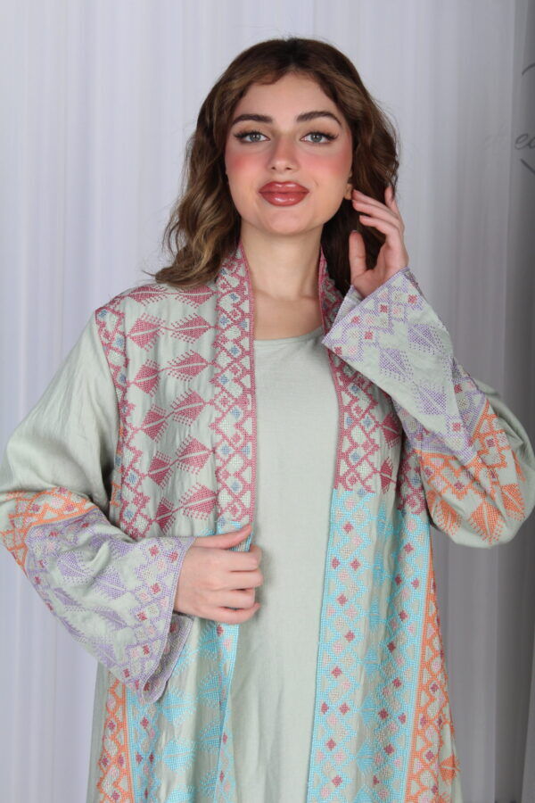 ⁦جلابية تيفاني خليجية قطعتين مشجره بشك و دقات ملونة⁩ - الصورة ⁦12⁩