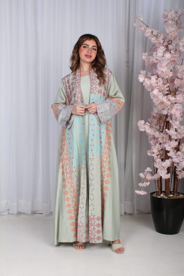 ⁦جلابية تيفاني خليجية قطعتين مشجره بشك و دقات ملونة⁩ - الصورة ⁦11⁩