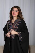 ⁦جلابية اسود ملكي قطعتين بتطريز دقات ملونة من الأمام و اكمام⁩ - الصورة ⁦7⁩