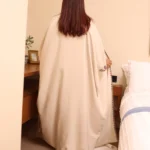 ⁦جلابية بيج ملكي قطعتين بتطريز دقات ملونة من الأمام و اكمام⁩ - الصورة ⁦6⁩