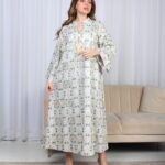 ⁦جلابية بياقة تركواز بترتر وتطريز كامل بورود⁩ - الصورة ⁦9⁩