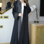 ⁦عباية حلا بليزر مندمج مع جاكار اسود و شك محدد⁩ - الصورة ⁦4⁩