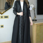 ⁦عباية بليزر مندمجة مع جاكار اسود مشجرة⁩ - الصورة ⁦6⁩