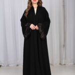 ⁦عباية بتطريز نحاسي في اكمام ورق شجرة⁩ - الصورة ⁦6⁩