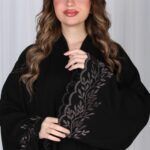 ⁦عباية بتطريز نحاسي في اكمام ورق شجرة⁩ - الصورة ⁦3⁩