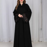 ⁦عباية بتطريز نحاسي في اكمام ورق شجرة⁩ - الصورة ⁦4⁩