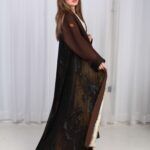 ⁦عباية شيفون بني جاكار كتف⁩ - الصورة ⁦7⁩