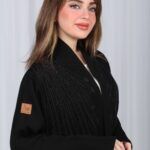 ⁦عباية تيجان ملكية بشك أسود⁩ - الصورة ⁦3⁩