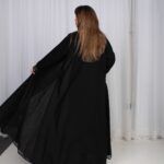 ⁦عباية دانتيل اسود بالأكمام والجوانب⁩ - الصورة ⁦6⁩